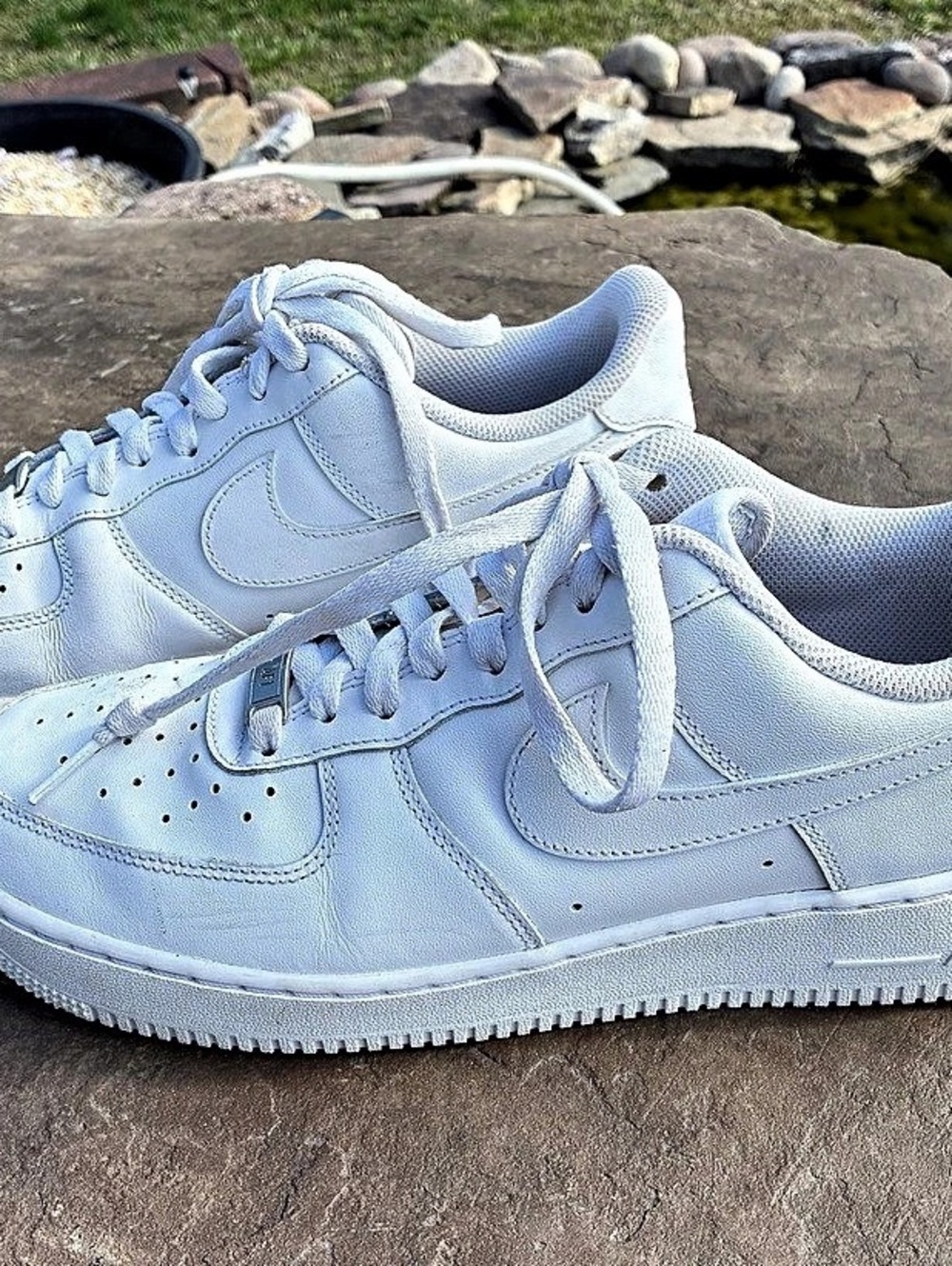 Nike Air Force 1 '07 Low Triple White Sneakers